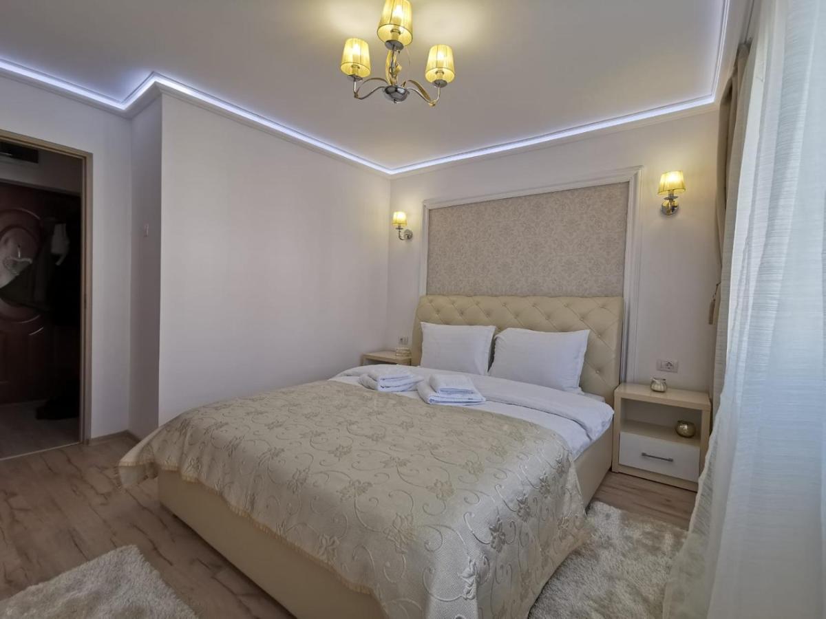 Apartament Gold Luxury Lejlighed Tîrgu Ocna Eksteriør billede