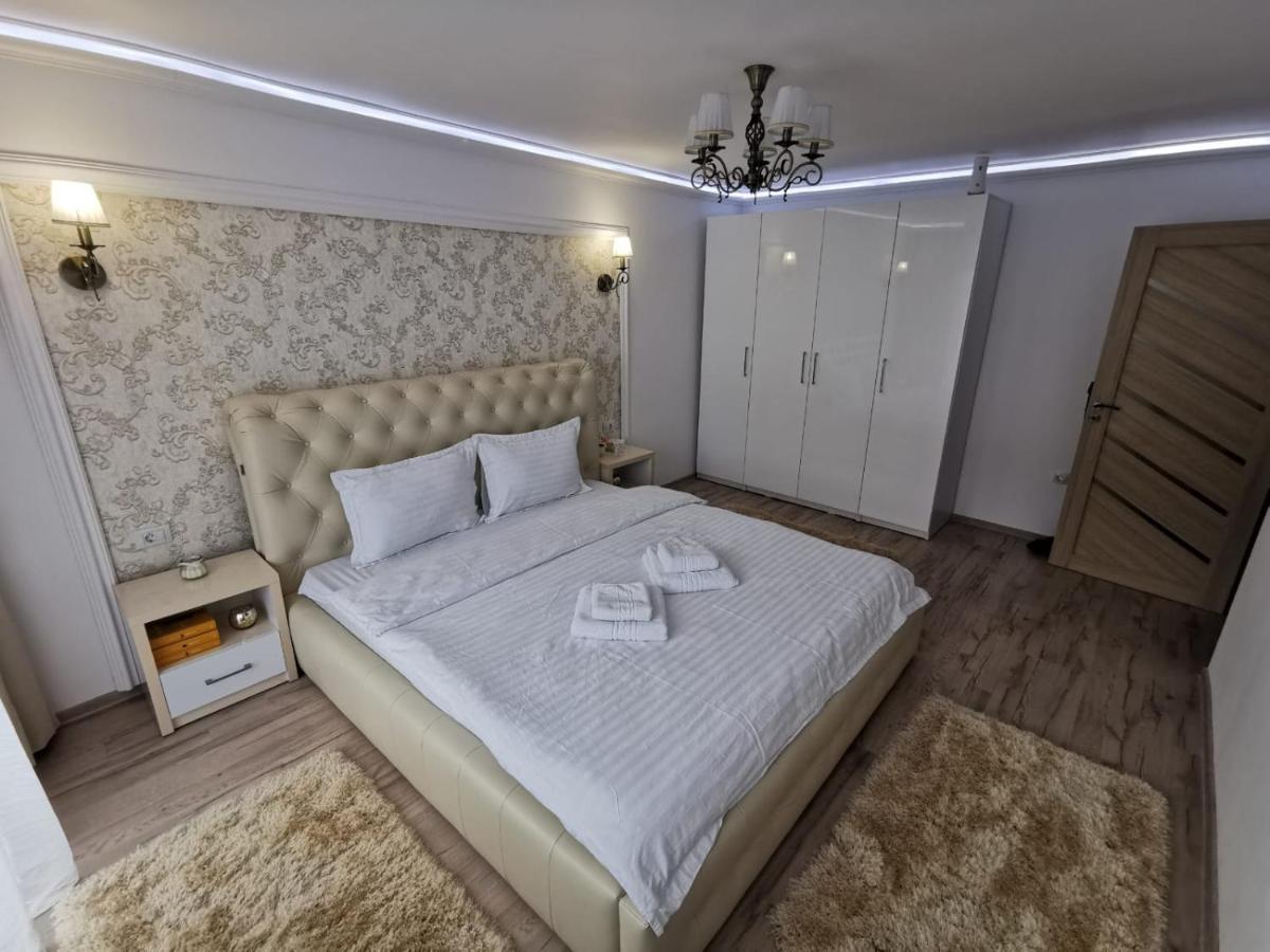 Apartament Gold Luxury Lejlighed Tîrgu Ocna Eksteriør billede