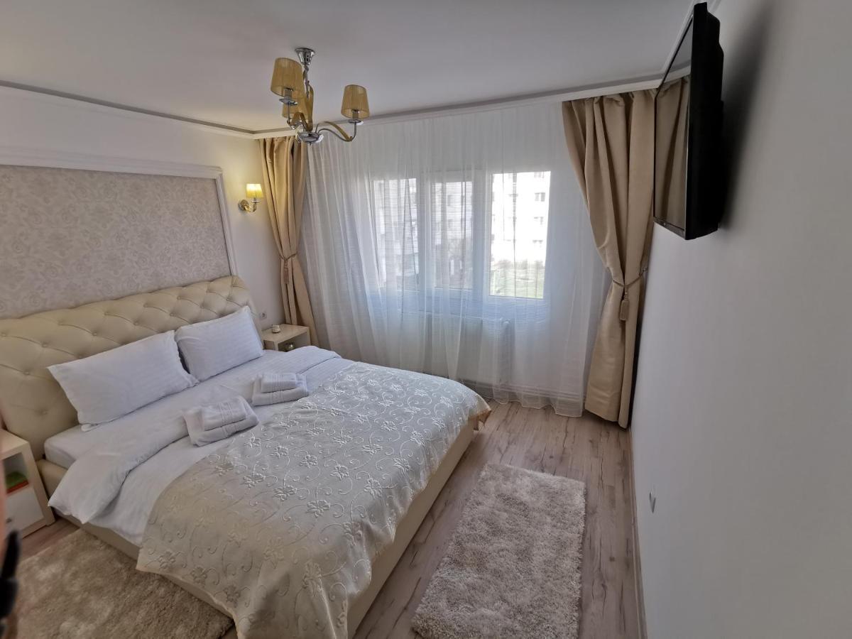 Apartament Gold Luxury Lejlighed Tîrgu Ocna Eksteriør billede